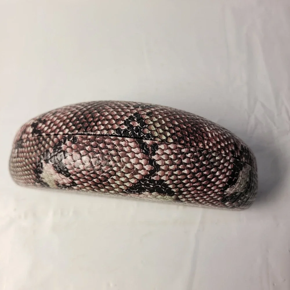 XOXO Eyeglasses Case Womens Brown Snakeskin‎ Hard Shell Clamshell Accessory